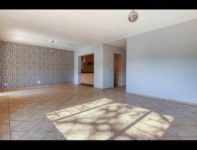 3 BEDROOM CLUSTER TO LET IN CRAIGAVON